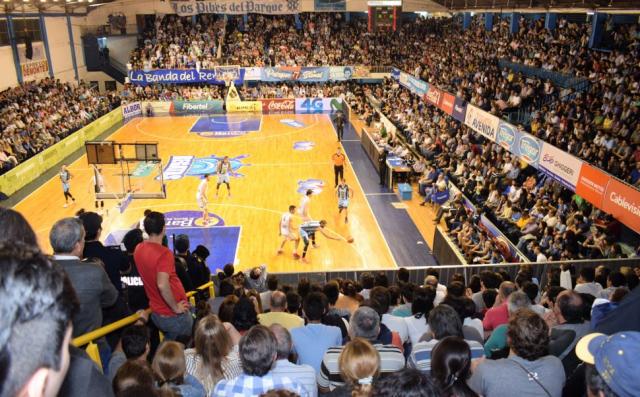 Fiesta y pasi�n en el cl�sico correntino