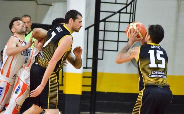 Comu sac� pasaje al F4