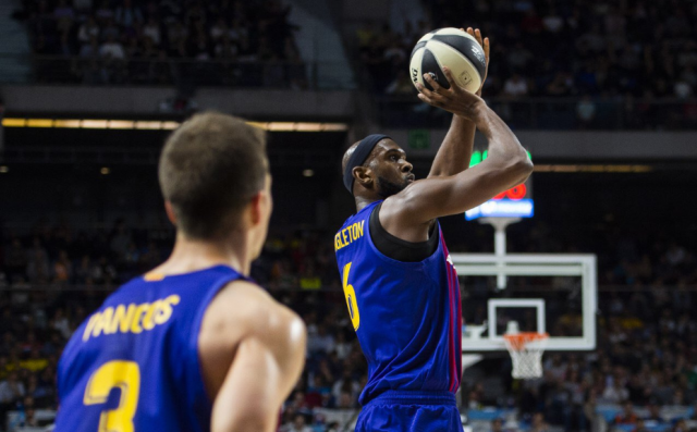 Barcelona super� el sacud�n y es rival de Iberostar