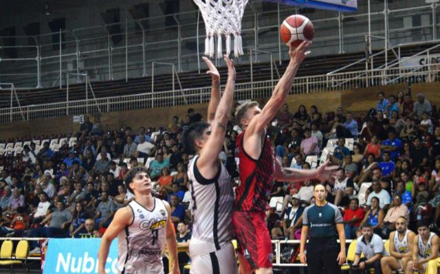Norte B: Villa en la �ltima, Salta Basket en casa