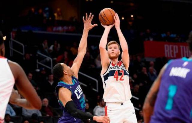 Dos p�lidas y una buena