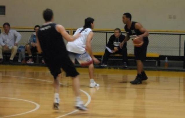 Estudiantes venci� a Alianza Viedma en un amistoso