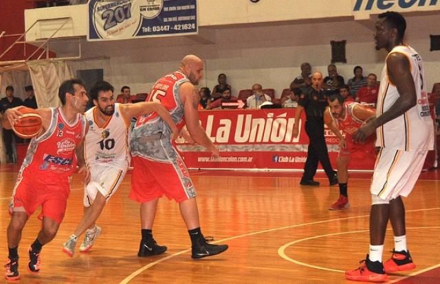 Comunicaciones y Uni�n pasaron la escoba