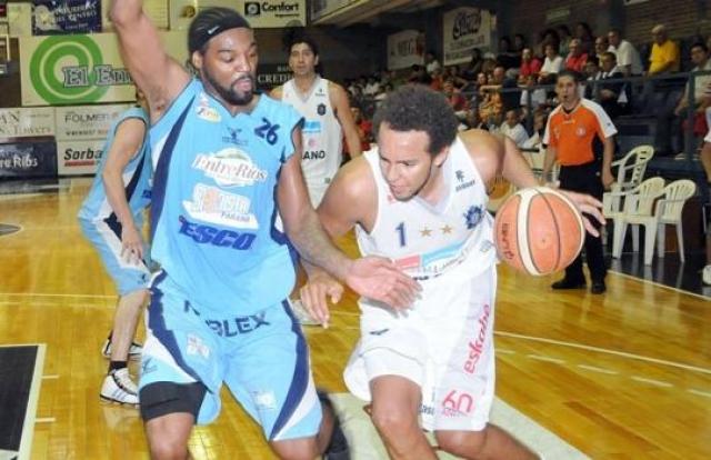 Laur�a rescata a Pe�arol a orillas del r�o