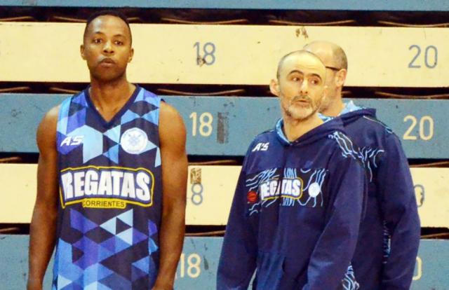 Se sum�  �Alex� Harris al trabajo �remero�