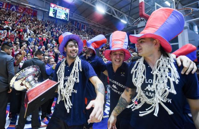 �Desde Boedo, sali� el nuevo campe�n!