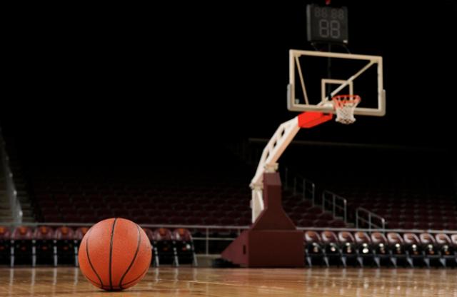 "Los intangibles, la toma de decisiones y las estad�sticas en el b�squet profesional"