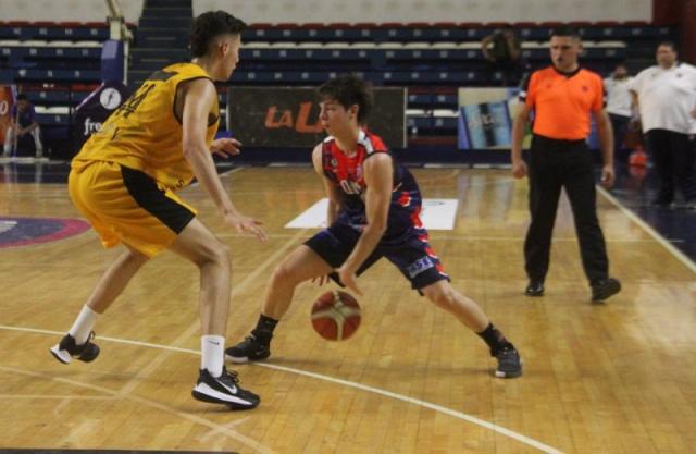 Barrios Nu�ez y Segura a toda m�quina