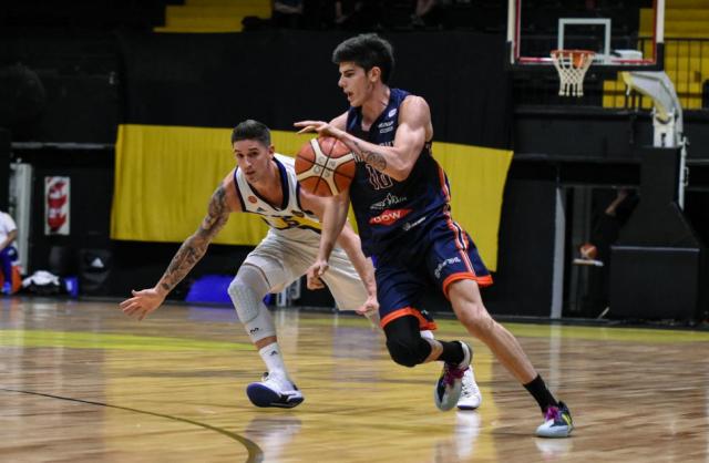 Se aprovech� del rival