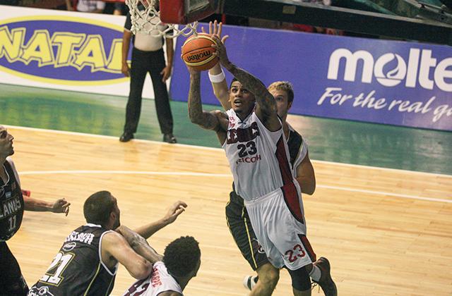 Los Leones se comieron a Lan�s