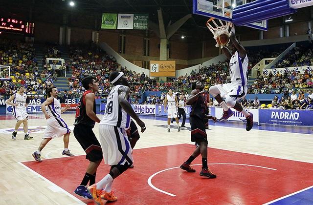 C�moda victoria de Mogi