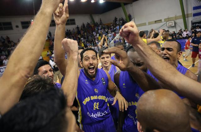 De Bah�a a Brasil sin escalas