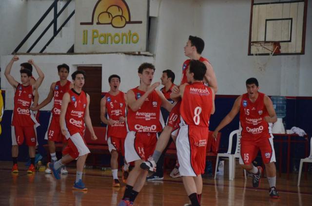 El U17 se visti� de verde