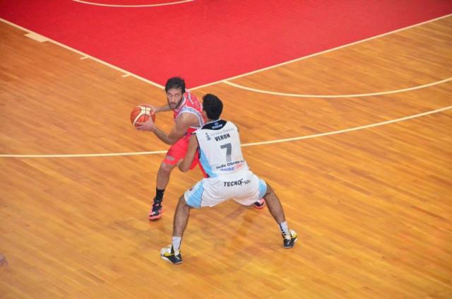 San Isidro, el �nico visitante