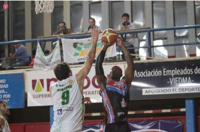 Los due�os de casa imponen condiciones