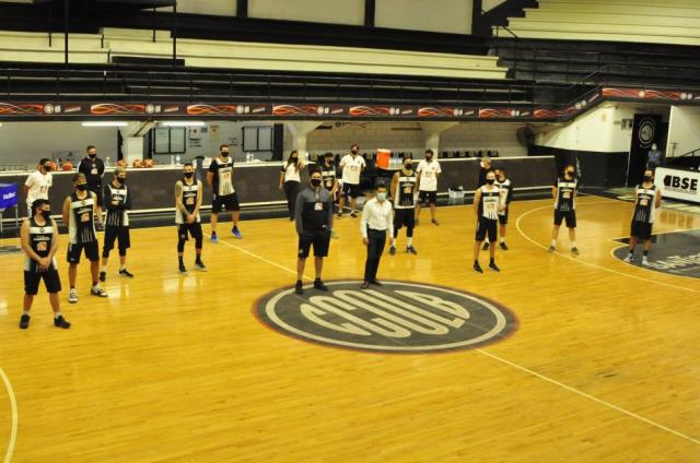 Comenz� Ol�mpico