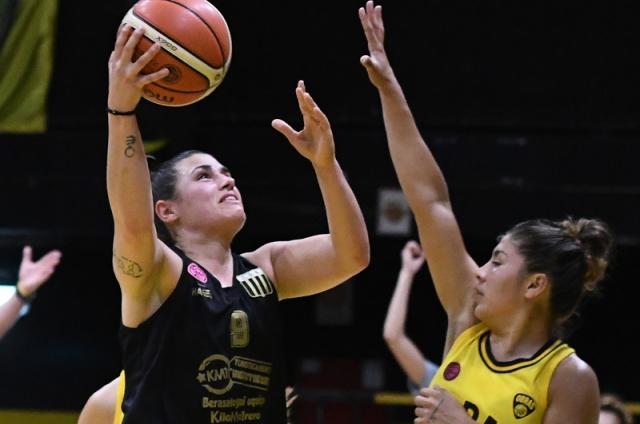 Berazategui se qued� con el duelo entre m�ximos aspirantes a la corona