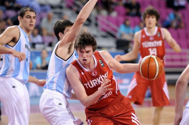 Argentina perdi� en el debut