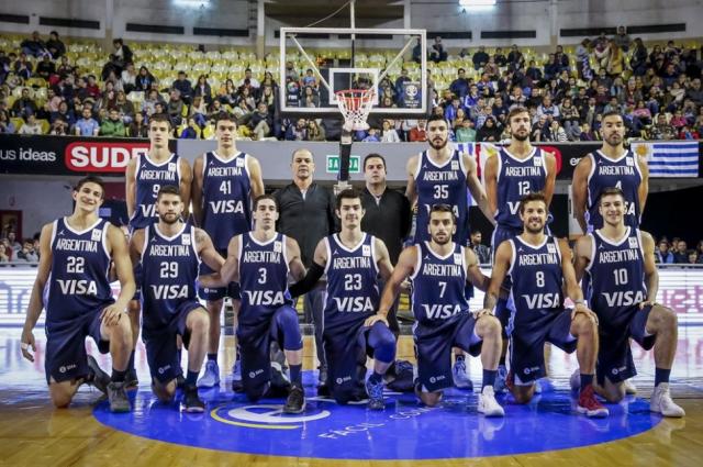 Cambio en la selecci�n: sale Acu�a entra Gonz�lez