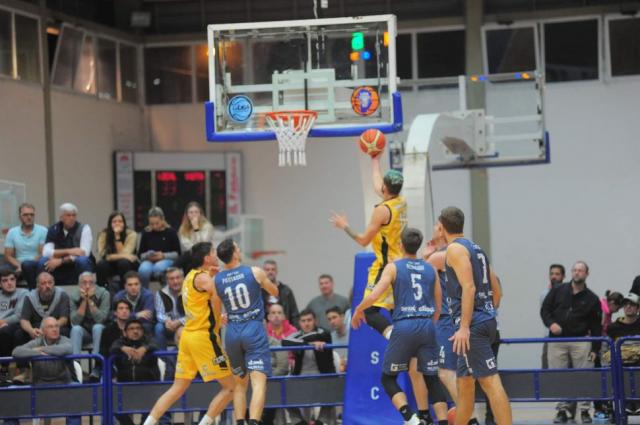 Lo pint� de amarillo