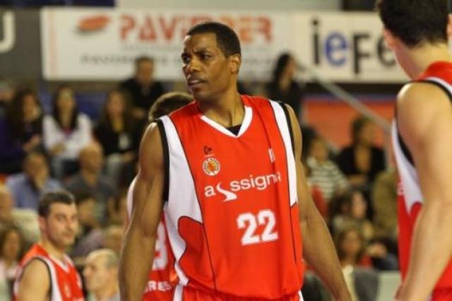 Obras sum� un interno for�neo