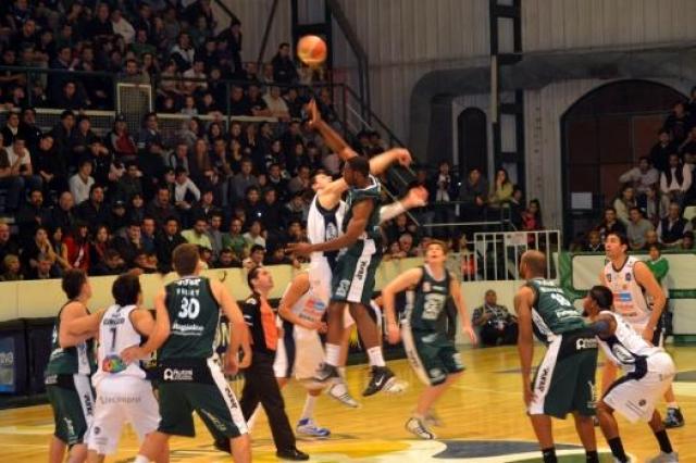 Rezale a San Crist�bal