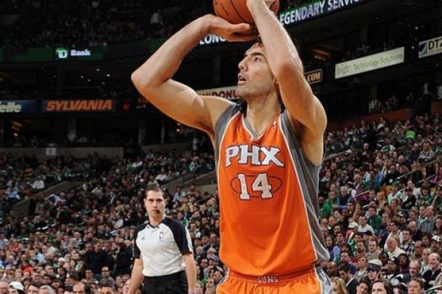 Scola brill� y Phoenix se recuper�