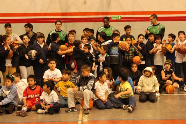 Mi�rcoles solidario de Liga Nacional