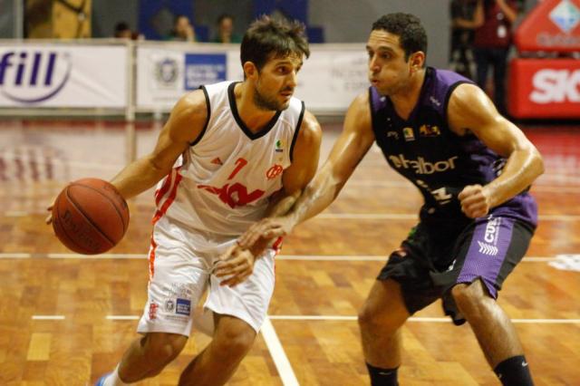 Nicol�s Laprovittola en el quinteto ideal en Brasil