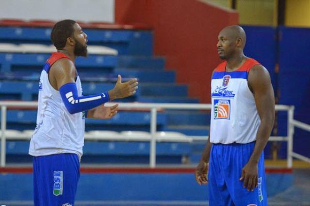 Battle y Melvin se ilusionan con el t�tulo