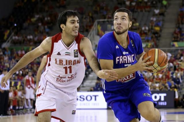 Francia sufre m�s de lo esperado ante Ir�n
