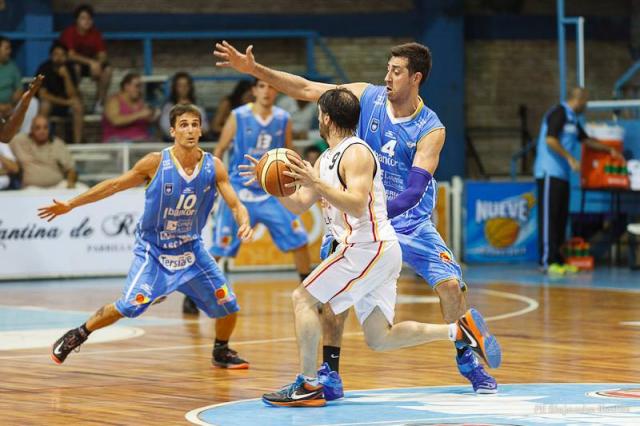 Gan� y contin�a su rumbo