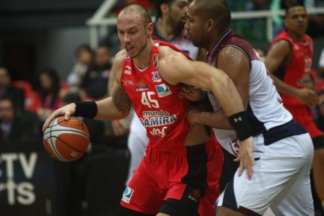 Lang reemplaza a Osby en La Uni�n de Formosa