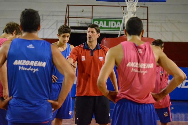 Un cl�sico mendocino con duelo de extremos