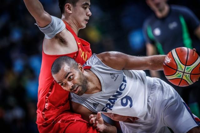 Francia peg� justo para sacarse de encima a China