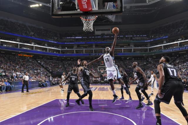 Le pusieron color al fin de a�o