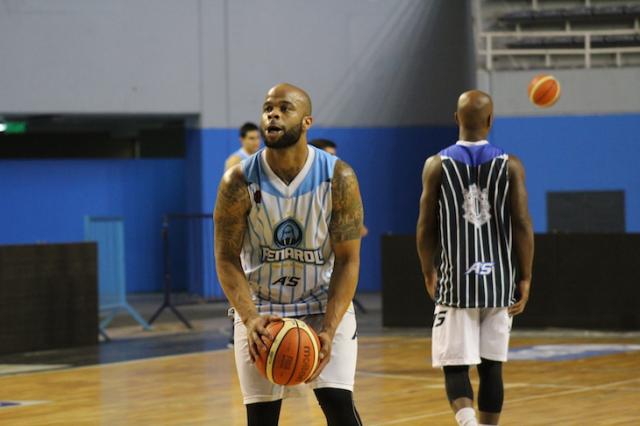 Booker se pone a punto en Pe�arol