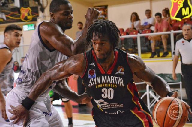 San Mart�n sigue puntero y de racha