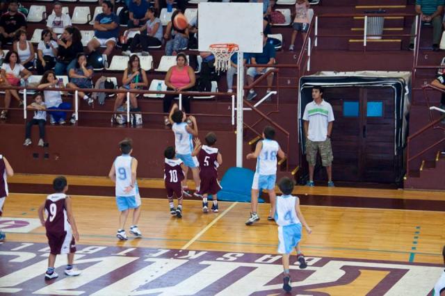 Lanus recibi� el minib�squet
