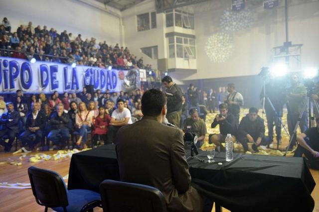 Un beso y un adi�s