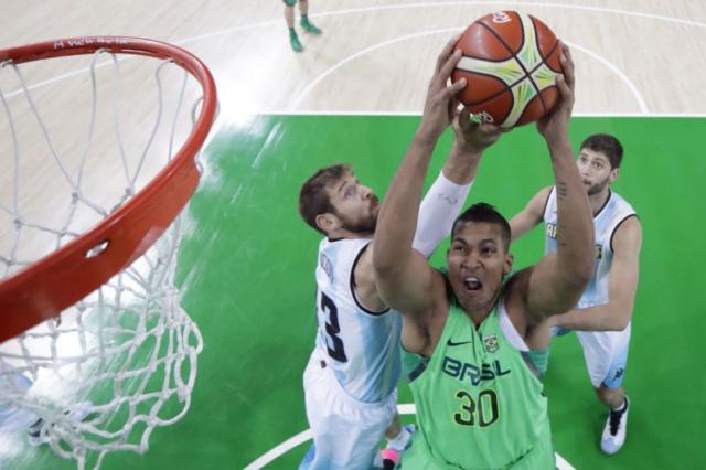 Conoc� a Rafael Hettsheimeir, primer fichaje de Atenas para 2017-18