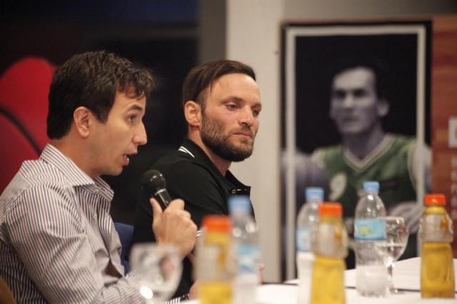 Casal�nguida: �Me han dado el 100% de la responsabilidad para armar el plantel�