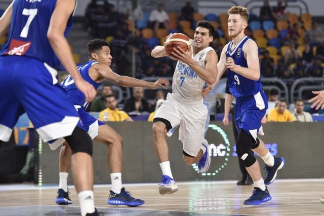 Argentina dej� el coraz�n en el arranque