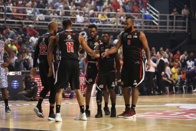 Y Guaros de Lara grit� campe�n