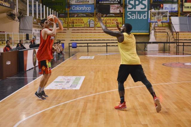 San Mart�n viaj� a Paraguay para jugar un amistoso