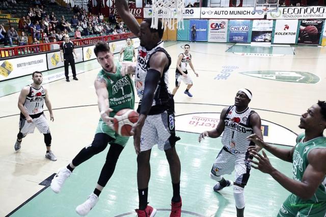 �Mam�, que triunfo!