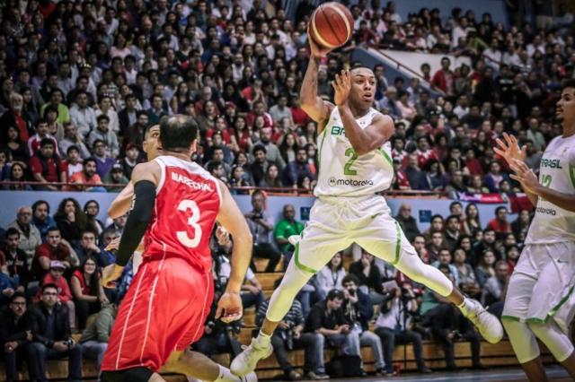 Solo Brasil gan� fuera de casa