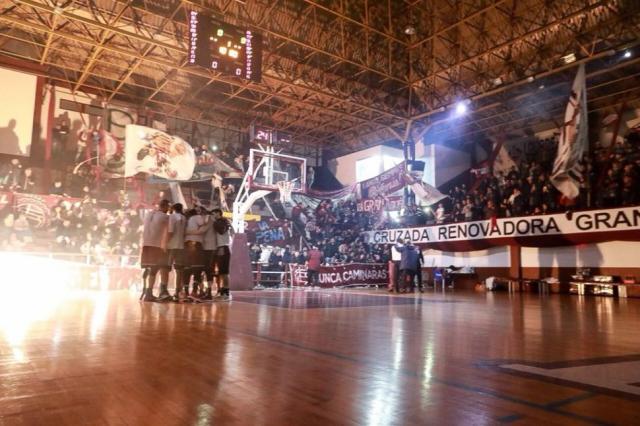 Lan�s fue una fiesta en la adversidad