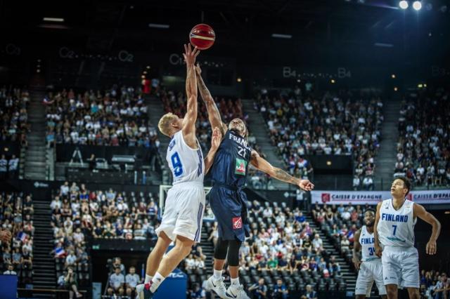 Francia y Rep�blica Checa, firmes en el grupo K