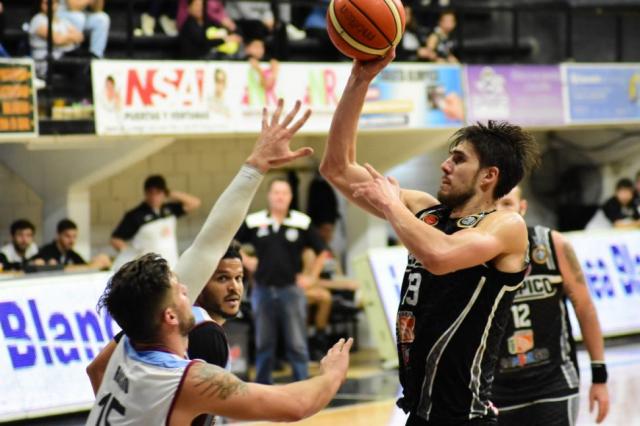 Ol�mpico y Libertad cumplieron y llegaron a la final